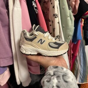 New Balance Kids Shoes in Beige and Gray